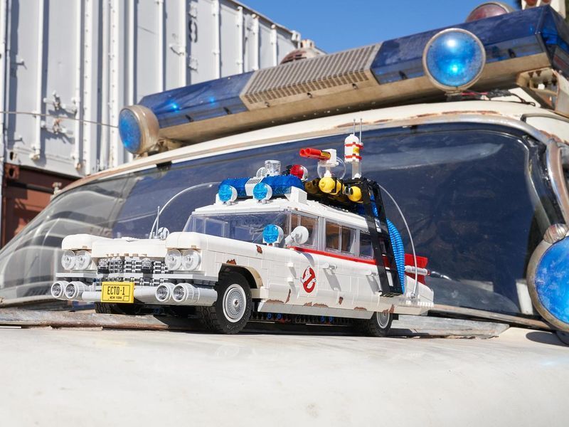 Конструктор Автомобіль ECTO-1 Мисливців за привидами, 2352 деталей 2917770352674 фото