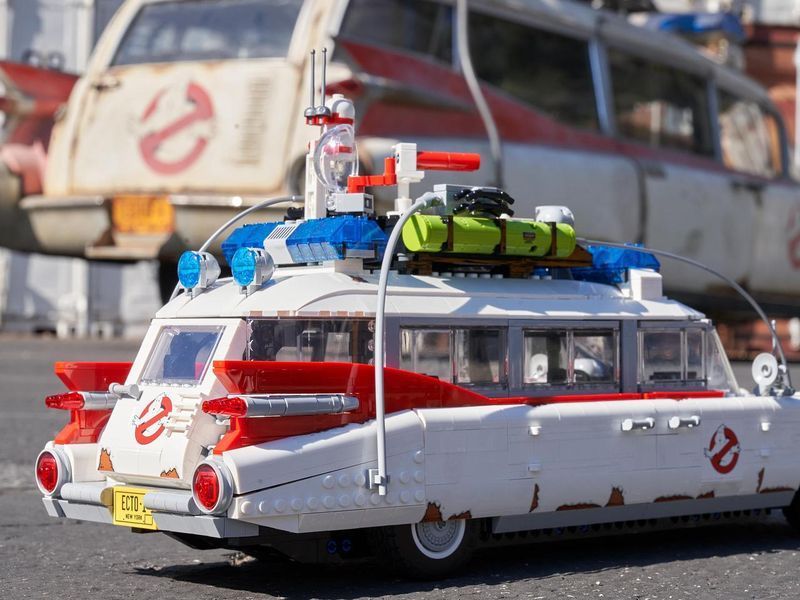 Конструктор Автомобіль ECTO-1 Мисливців за привидами, 2352 деталей 2917770352674 фото