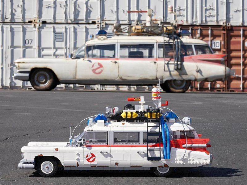 Конструктор Автомобіль ECTO-1 Мисливців за привидами, 2352 деталей 2917770352674 фото