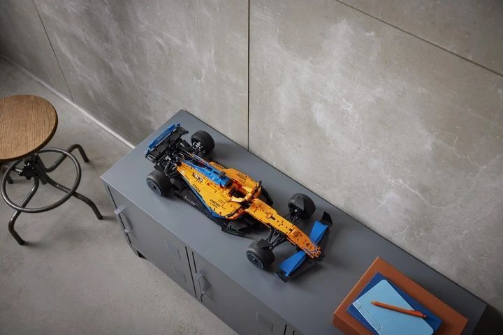 Конструктор Перегоновий автомобіль McLaren Formula 1, 1432 деталей 2994250314094 фото
